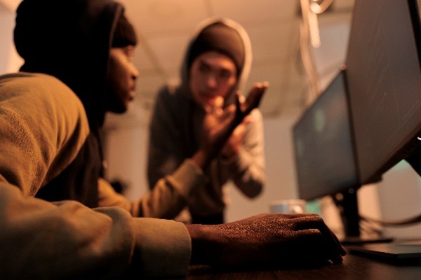 Insider Threat: Your Biggest Security Risk Logged in This Morning